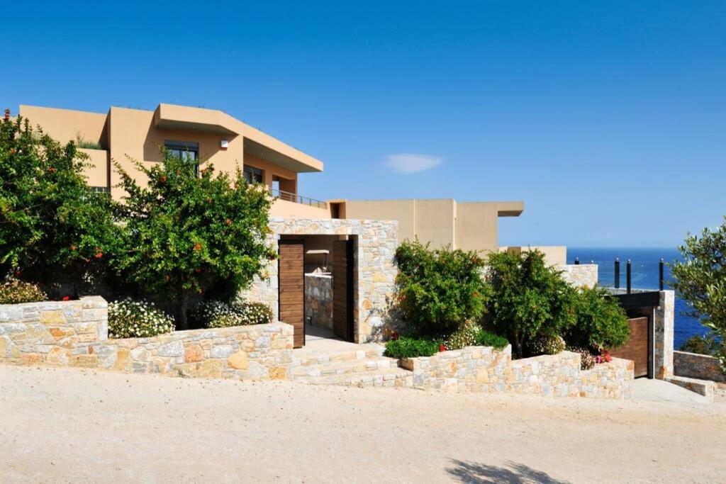 Wonderful Eco Friendly Villa Augustine Ampelo Esterno foto